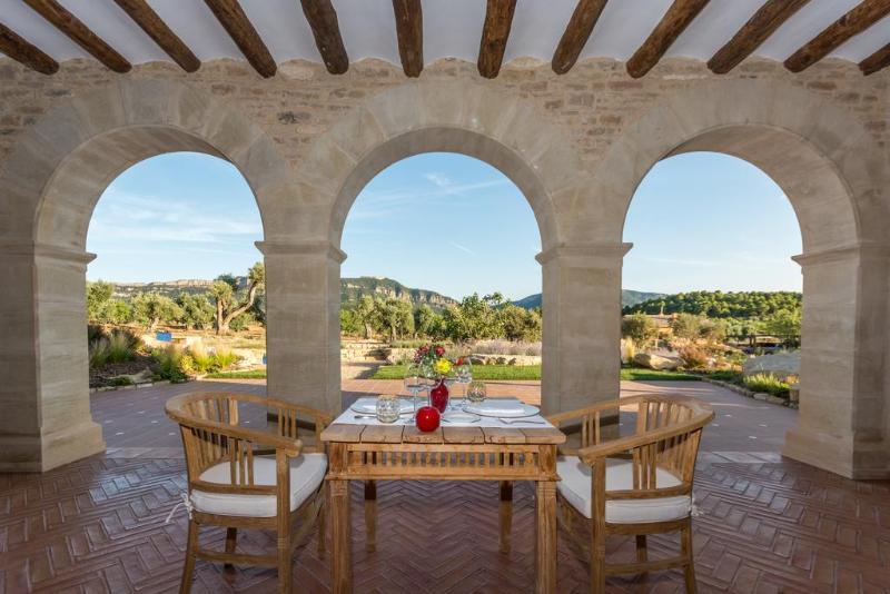 Hotel Mas De La Costa **** Valderrobres Bagian luar foto